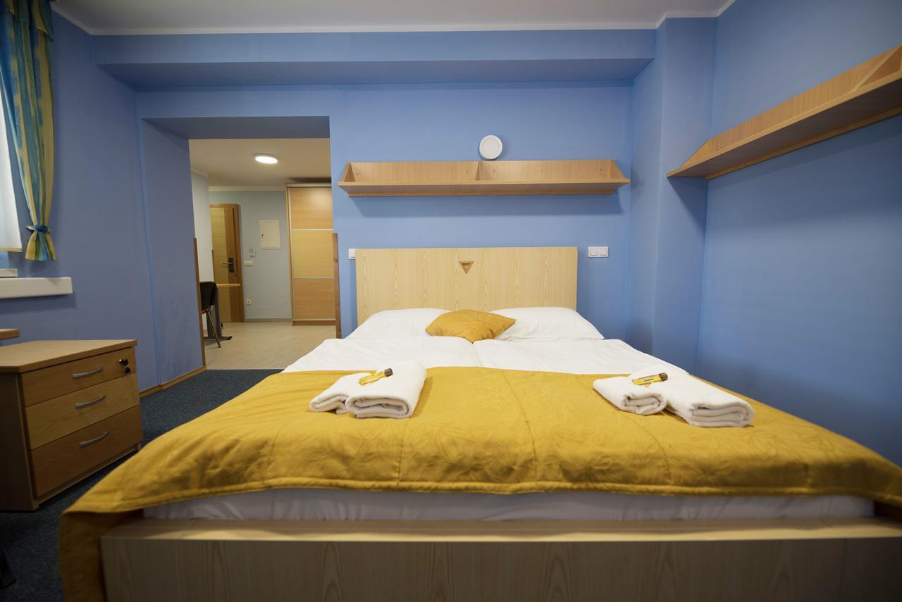S Hotel Marburgo Esterno foto